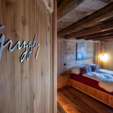 Grizzly Haus & Frosch Restaurant - Teritoria Bed and Breakfast Varena Eksteriør billede