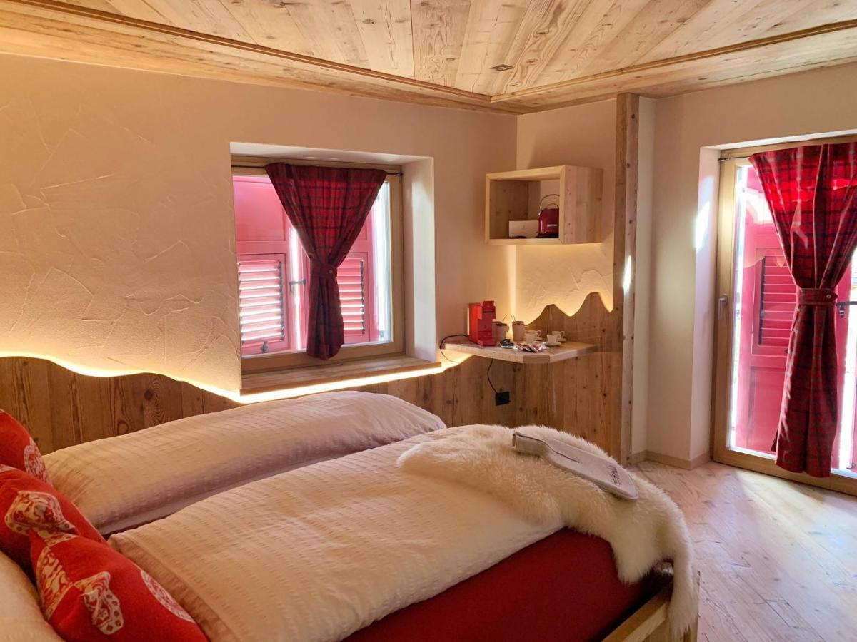 Grizzly Haus & Frosch Restaurant - Teritoria Bed and Breakfast Varena Eksteriør billede