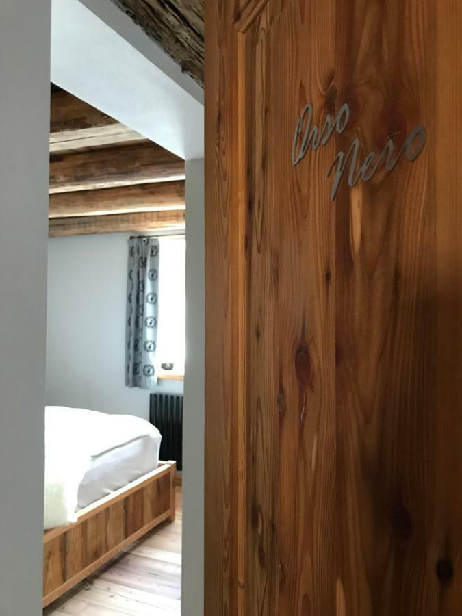 Grizzly Haus & Frosch Restaurant - Teritoria Bed and Breakfast Varena Eksteriør billede