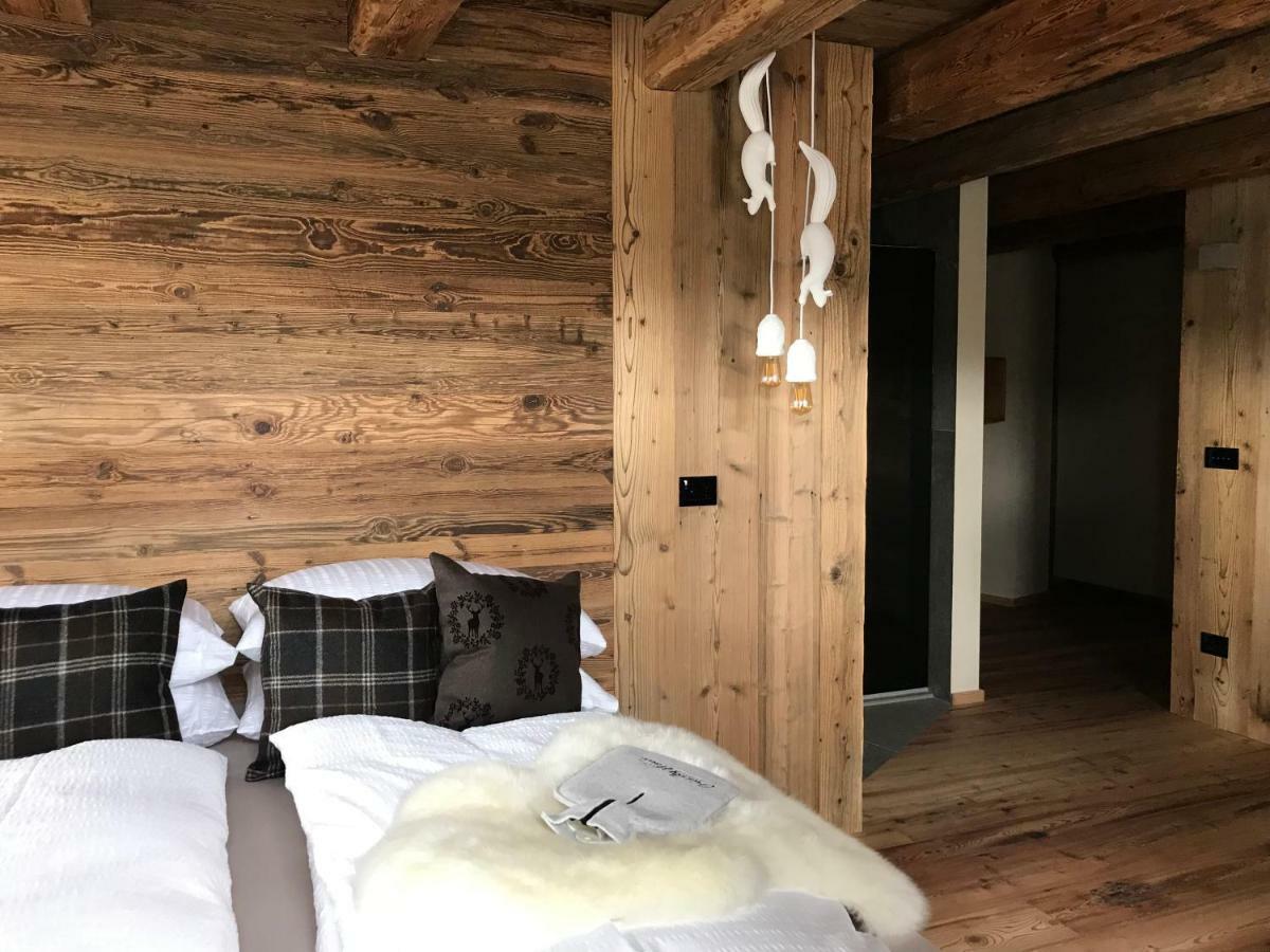 Grizzly Haus & Frosch Restaurant - Teritoria Bed and Breakfast Varena Eksteriør billede