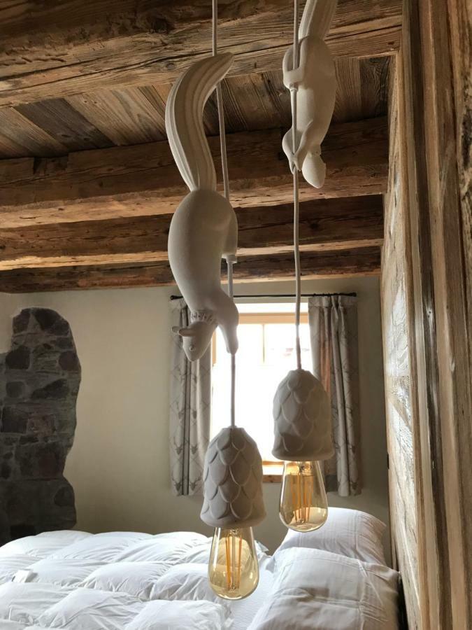 Grizzly Haus & Frosch Restaurant - Teritoria Bed and Breakfast Varena Eksteriør billede
