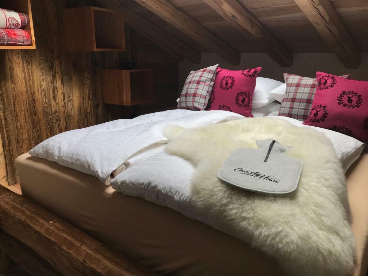 Grizzly Haus & Frosch Restaurant - Teritoria Bed and Breakfast Varena Eksteriør billede