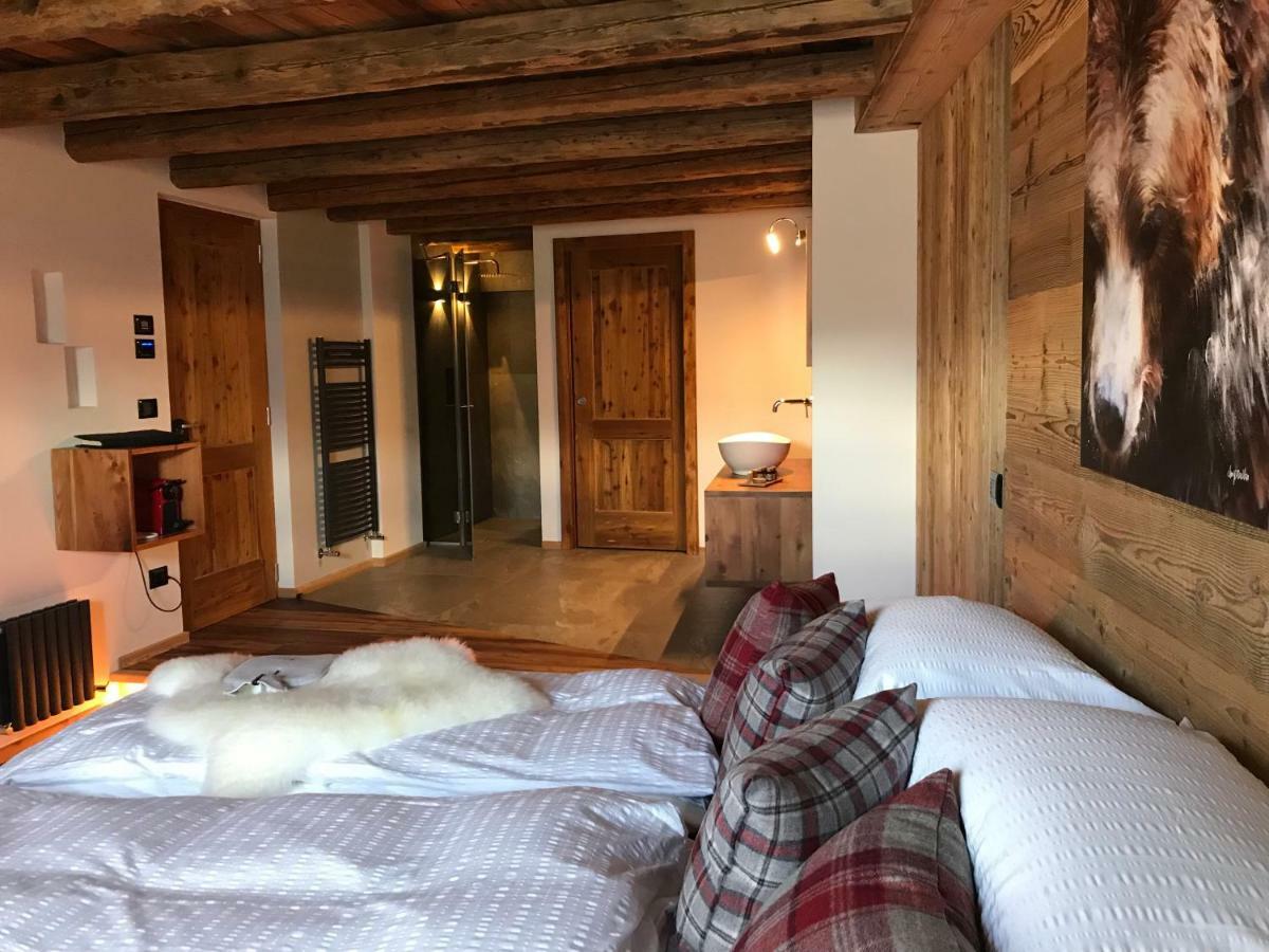 Grizzly Haus & Frosch Restaurant - Teritoria Bed and Breakfast Varena Eksteriør billede