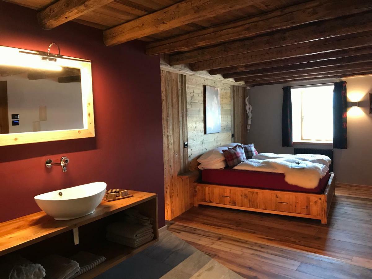 Grizzly Haus & Frosch Restaurant - Teritoria Bed and Breakfast Varena Eksteriør billede